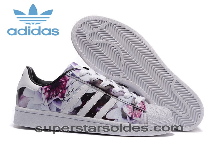 Acheter des produits en ligne Noir, Rouge adidas original superstar fleur Woven Baskets 